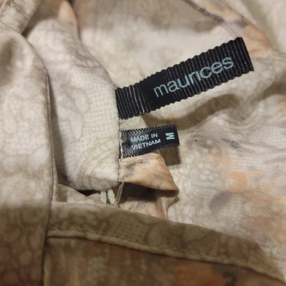 Silky ruffle sleeveless top - Picture 3 of 3